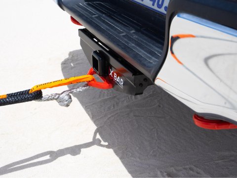 Attelage sous pare-choc avec carré 50mm intégré Toyota Hilux Revo Hayman Reese