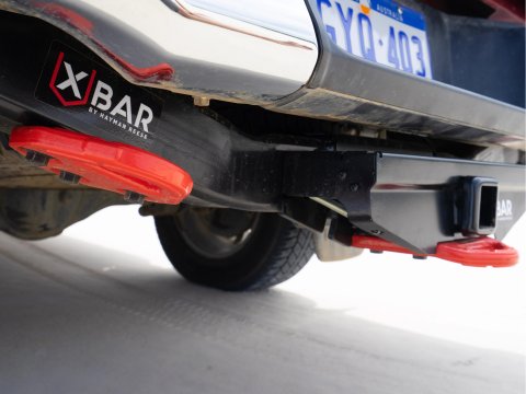 Attelage sous pare-choc avec carré 50mm intégré Toyota Hilux Revo Hayman Reese