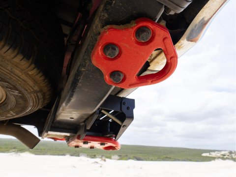 Attelage sous pare-choc avec carré 50mm intégré Toyota Hilux Revo Hayman Reese
