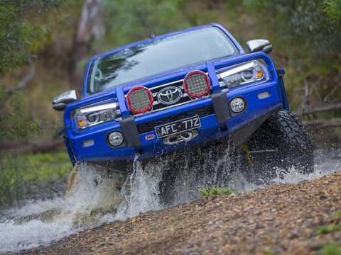 Summit Combar ARB Toyota Hilux Revo 2016+ (wide body)