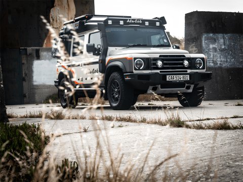 Toit relevable Alu-Cab Silenus pour INEOS Grenadier.