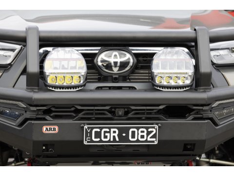Pare-chocs avant acier ARB Summit MKII Bullbar Toyota Hilux Revo 2022+