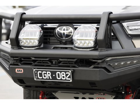 Pare-chocs avant acier ARB Summit MKII Bullbar Toyota Hilux Revo 2022+