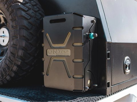 Support de Jerry Can 22L verrouillable Ontap noir