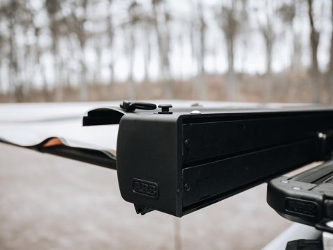 ARB BLK ALUM AWN W/LIGHT 3000 BLACK ED W/ LIGHT