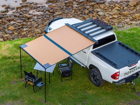 AWNING ALUMINIUM BLACK 2M WITH LIGHT ARB
