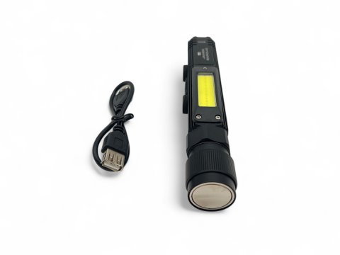 Lampe à leds James Baroud avec chargeur allume cigare 12v