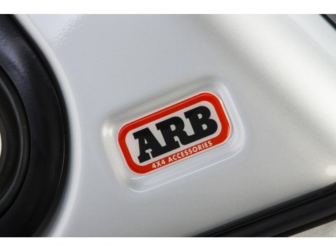 Hard top ARB Classic Plus Smooth avec vitres latérales relevables pour Ford Ranger Extra Cab T6 / T7 / T8 2012-2022
