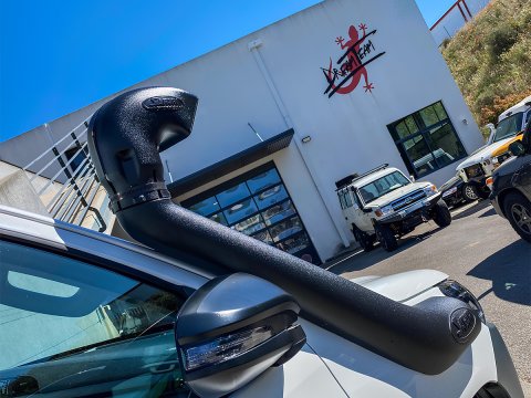 Snorkel Safari Toyota Hilux Revo D4-D - ailes étroites (simple cabine)