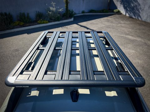 Kit galerie intégrale Pioneer 6 1500x1240mm Rhino Rack pour Dacia Duster 2024+