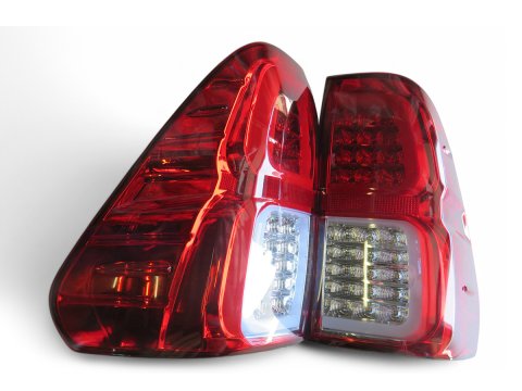Paire de feux arrières à leds Hilux Revo - design origine avec leds