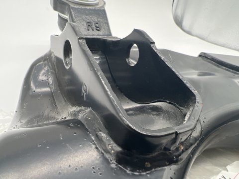 Triangle de suspension inférieur avant droit Land Cruiser KDJ12
