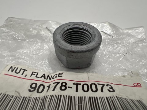 Ecrou de came réglage carrossage triangle Hilux Revo