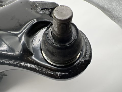 Triangle inférieur de suspension avant droit Land Cruiser HDJ100