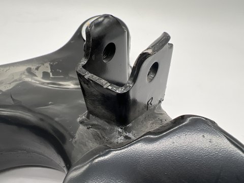 Triangle inférieur de suspension avant droit Land Cruiser HDJ100