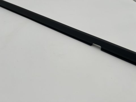 Lèche vitre extérieur noir porte arrière droite HDJ80