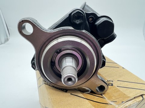 Pompe de direction assistée Land Cruiser HDJ80 HZJ7 avant 2007