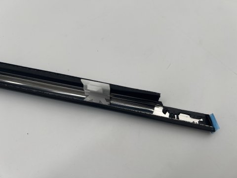 Lèche vitre extérieur chrome porte arrière droite HDJ80