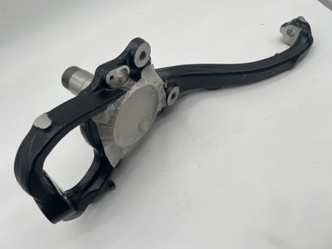 Fusée pivot avant droit Toyota HDJ100 toutes années