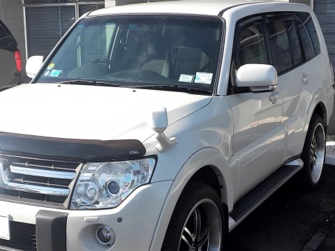 Jeu 4 déflecteurs de vitre avant et arrière Mitsubishi Pajero 3