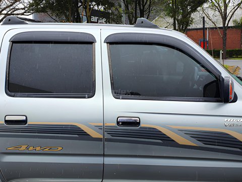 Jeu 4 déflecteurs vitre avant et arrière Toyota Hilux 1998-2004