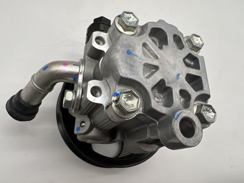 Pompe de direction assistée pour Hilux Revo