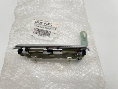Poignée extérieure de porte gauche Land Cruiser BJ4 HJ4