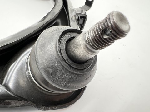 Triangle de suspension supérieur avant droit HDJ100