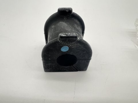 Silent bloc cavalier de barre stabilisatrice arrière KDJ15 GDJ15