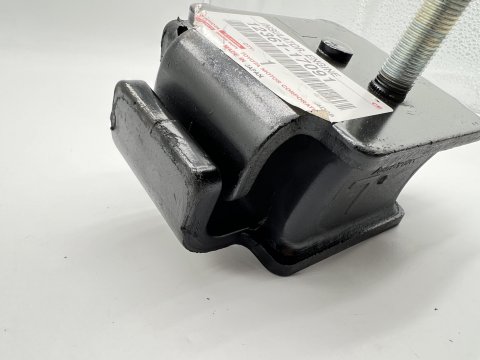 Support moteur gauche ou droit HZJ7 2007+