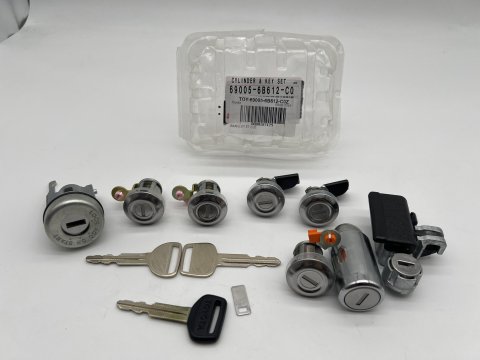 Kit barillet complet avec 3 clefs Land Cruiser Série 7 1999+