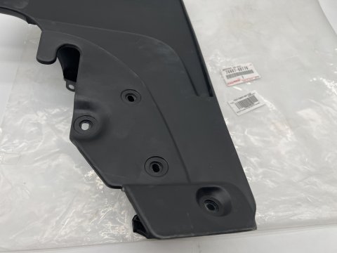 Bavette arrière droite HDJ80 24s avec élargisseurs d'aile