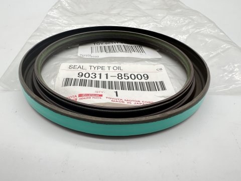 Joint spi arrière vilebrequin côté volant moteur LJ7 Hilux 2.4D et RAV4 2.0es