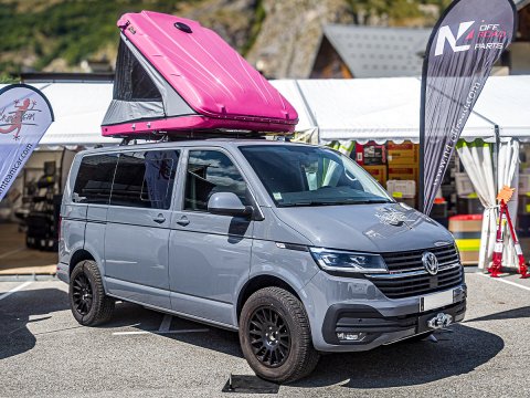 Jante Alu Braid Winrace S Noire 8x17 5x120 ET35 VW Transporter et Crafter