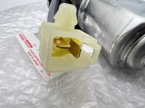 Moteur électrique de lève vitre avant droit HDJ80