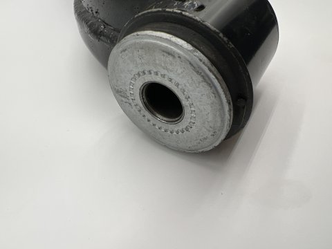 Triangle de suspension inférieur avant gauche Hilux Revo