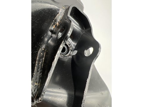 Triangle de suspension inférieur avant gauche Hilux Revo