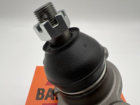 Rotule 555 inférieure triangle suspension avant Hilux Runner IFS 1989-2004 - gauche ou droite