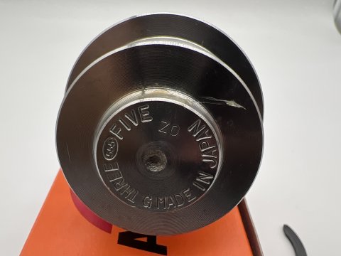 Rotule 555 inférieure triangle Toyota Hilux Vigo Revo - gauche ou droite