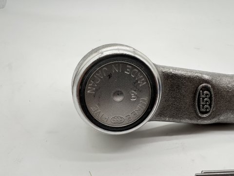 Rotule 555 crémaillère de direction avant droite HDJ100 08/2002+