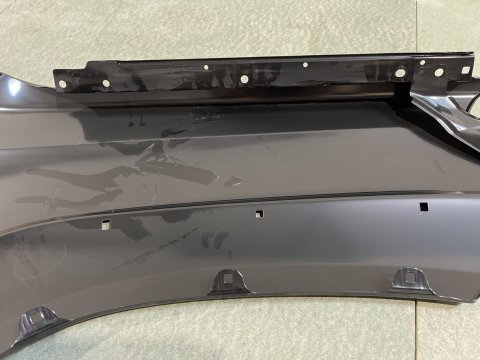 Aile avant gauche Land Cruiser KDJ12 VX version avec élargisseurs d'aile
