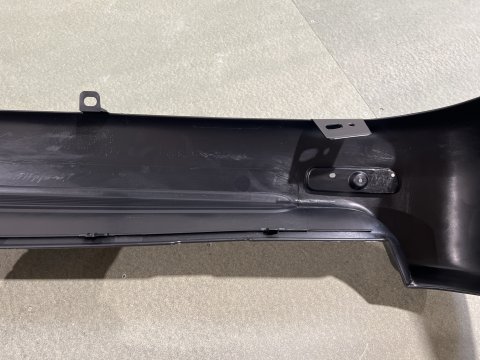 Pare chocs arrière Land Cruiser HDJ100
