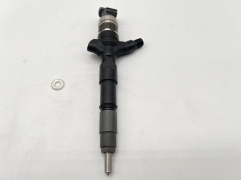 Injecteur NEUF Denso Land Cruiser KDJ12 173cv 08/2006+