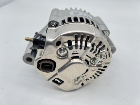 Alternateur Denso 12V 80A NEUF Land Cruiser KDJ12 KDJ9 Hilux Vigo