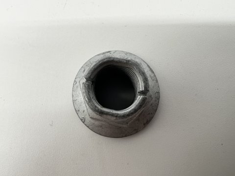 Ecrou collecteur échappement HDJ80 HDJ100 HZJ7 KZJ7