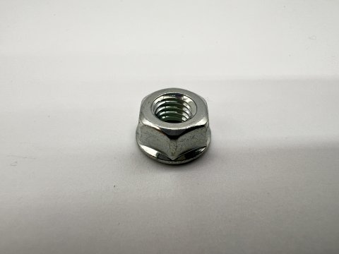Ecrou collier tuyaux injecteur