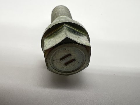 Boulon entre tulipe et arbre de transmission Ø11x27mm