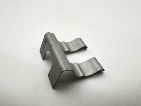 Clips fixation gicleur de lave phare HDJ100
