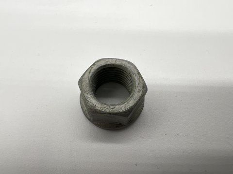 Ecrou Ø10mm pour boulon arbre transmission