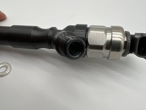 Injecteur NEUF Denso Land Cruiser KDJ15 3.0D4-D 173cv et Hilux Vigo 3.0D4-D avant 07/2011